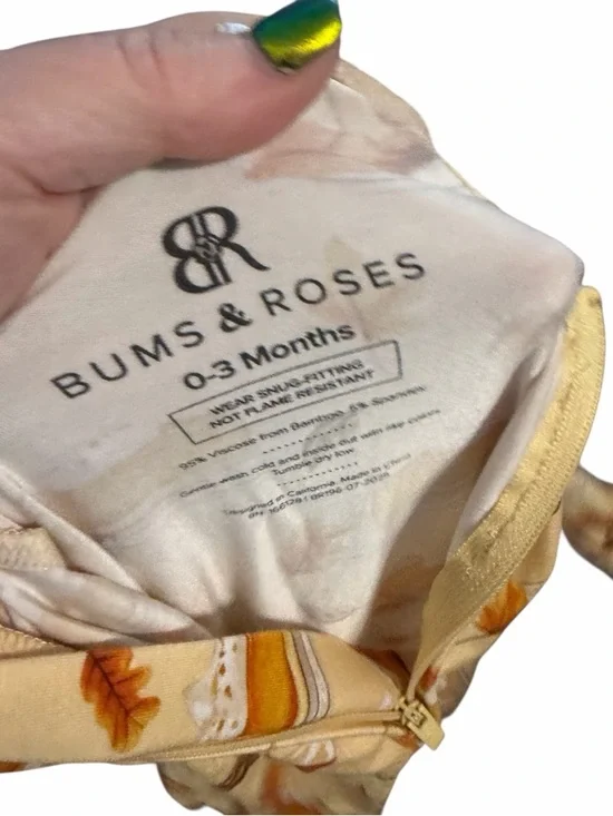 Bums & Roses - Picture 3 of 3